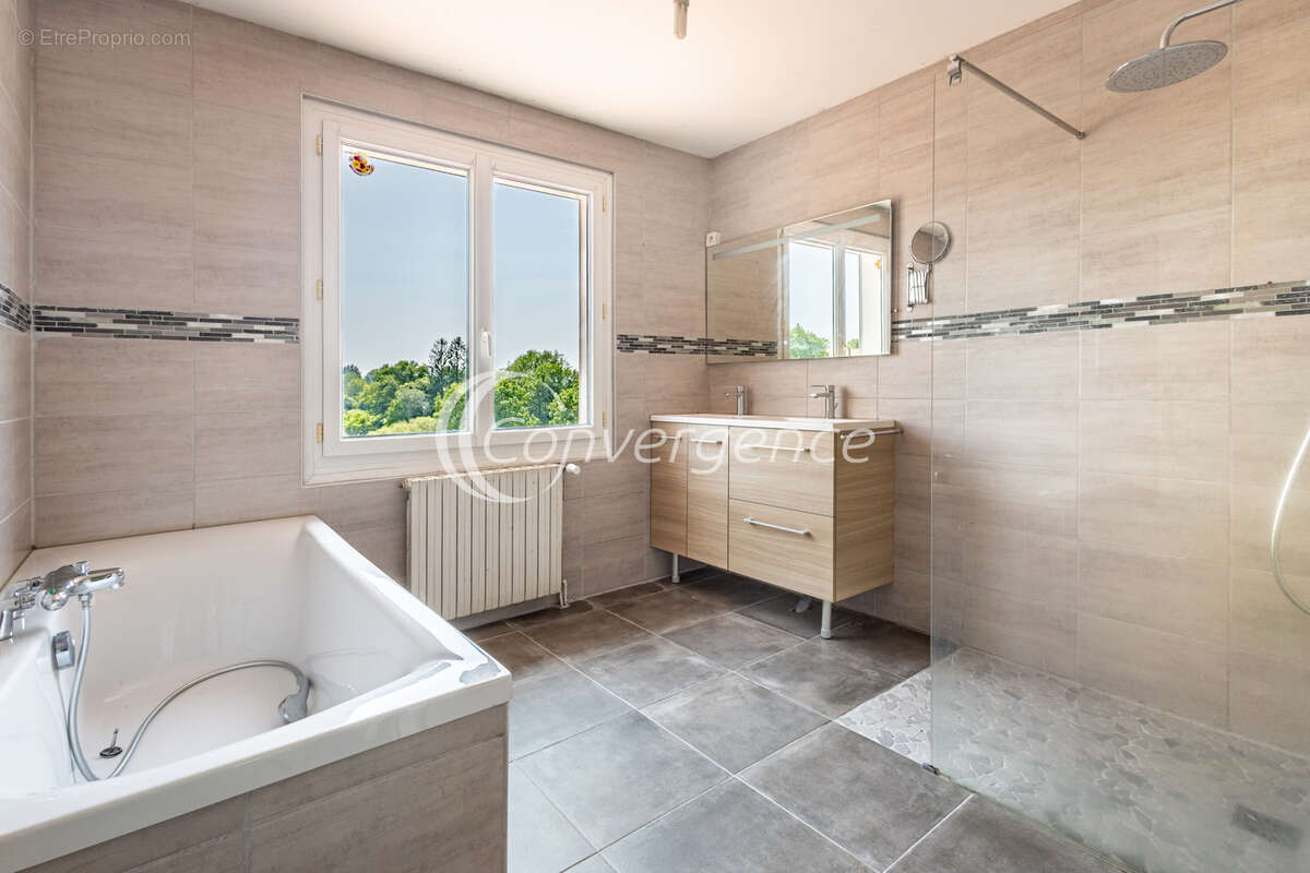 Maison à SAINT-MATHIEU