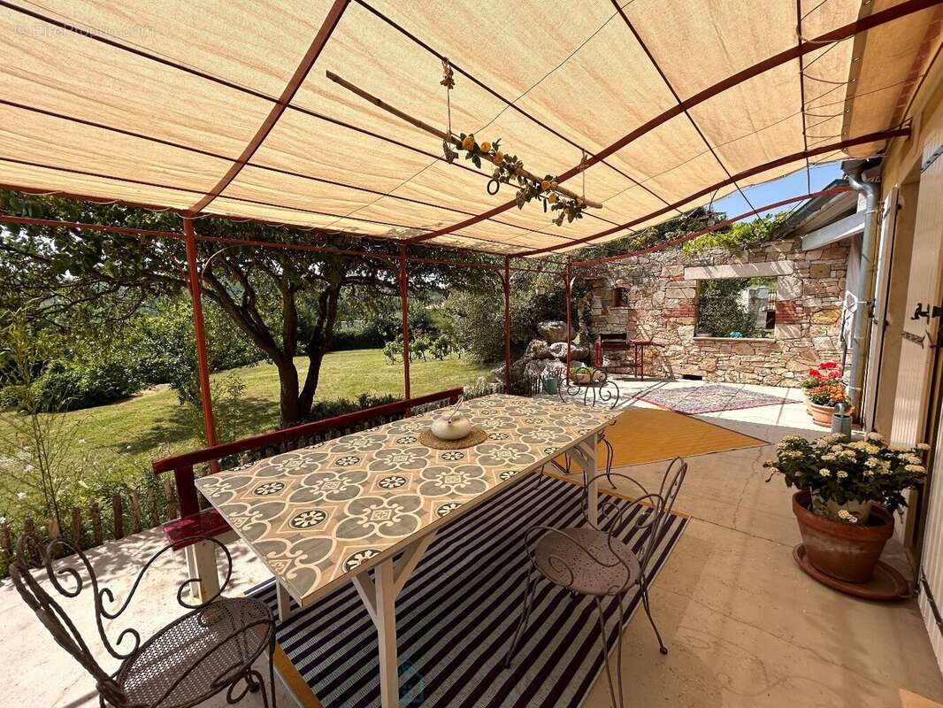 Maison à GOUDARGUES