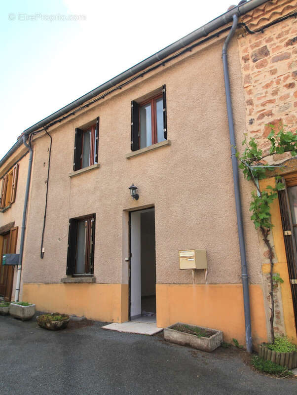 Maison à SAINT-GERMAIN-LAVAL