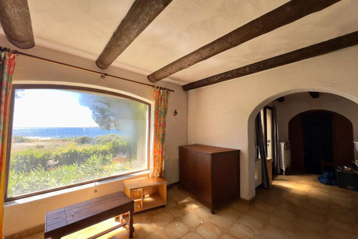 Maison à SAUSSET-LES-PINS