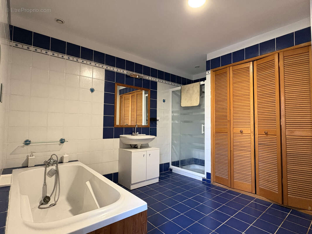 Maison à SAINT-JEAN-DE-LIVERSAY