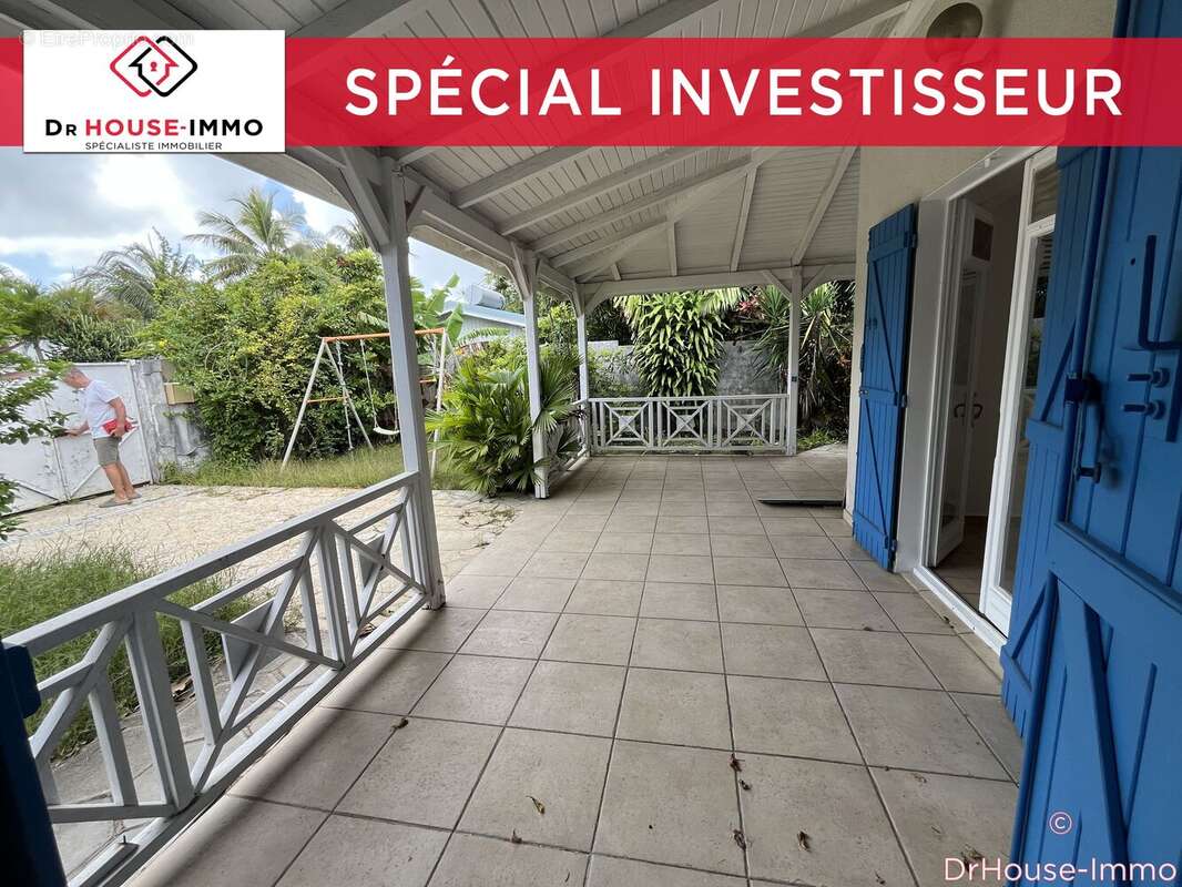 Maison 100 m² à Baie-Mahault  - photo 7