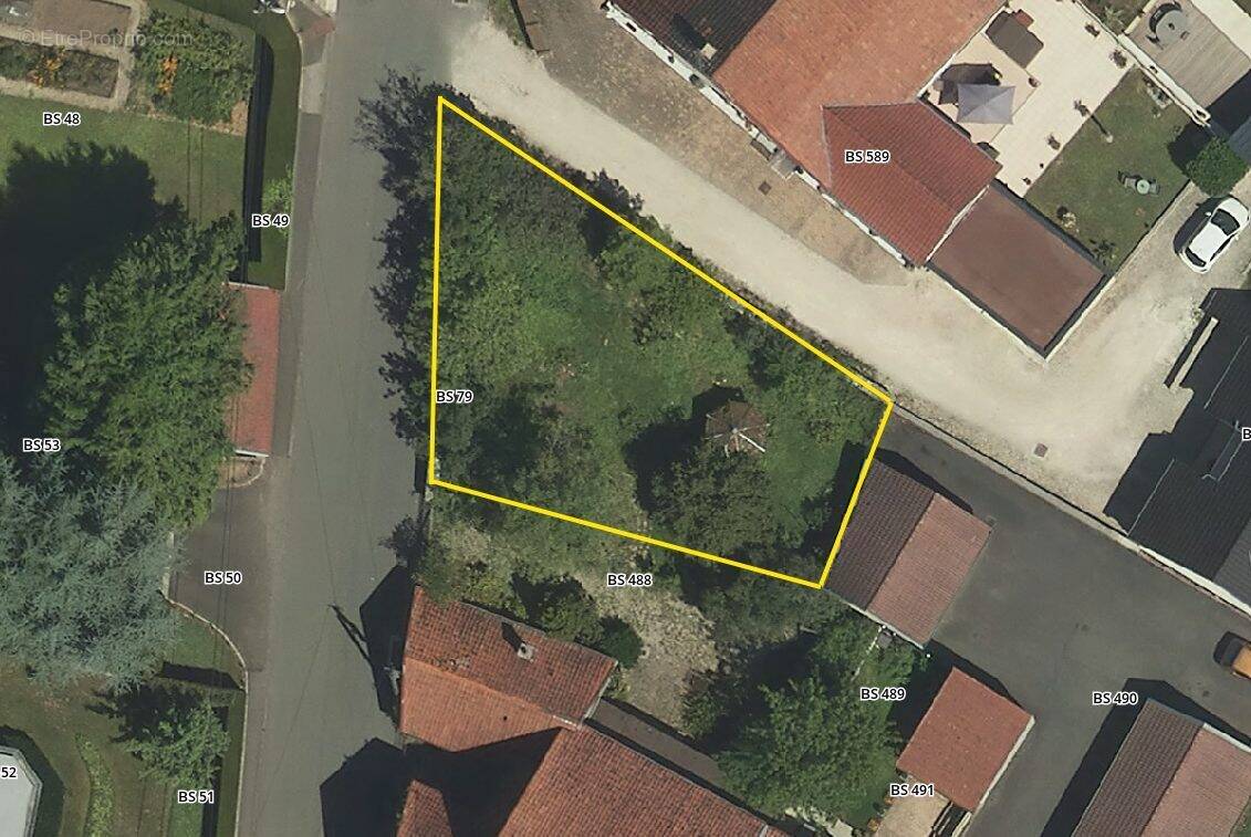 Terrain à VALENTIGNEY