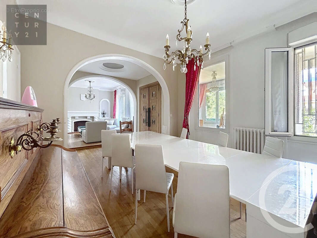 Maison 331 m² à Troyes  - photo 12