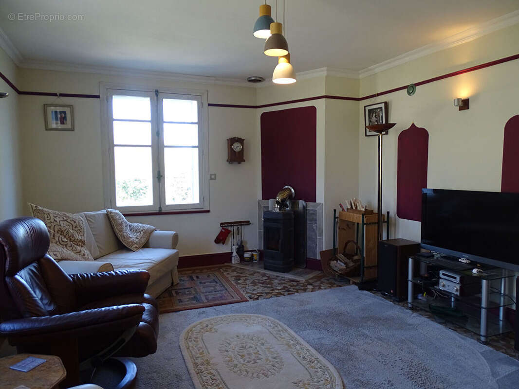 Maison à PLUSSULIEN