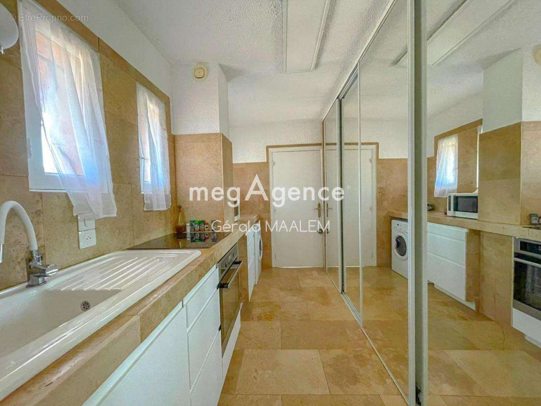 Studio de 24m² avec parking à Saint-Tropez - photo 5