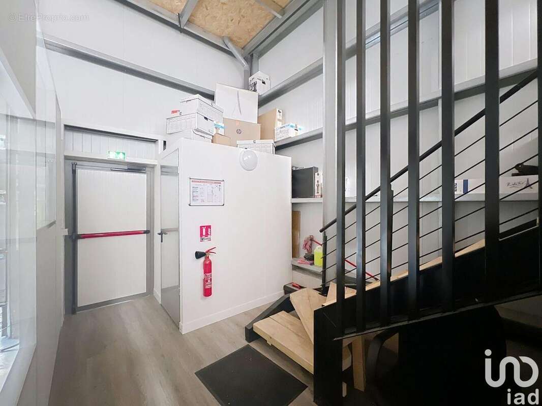 Photo 8 - Commerce à BRIE-COMTE-ROBERT