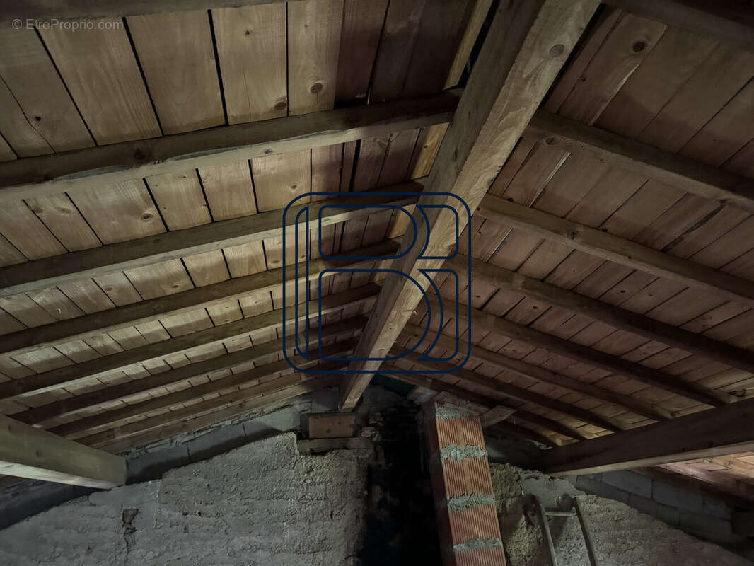 Maison à SAINT-FERREOL-DES-COTES