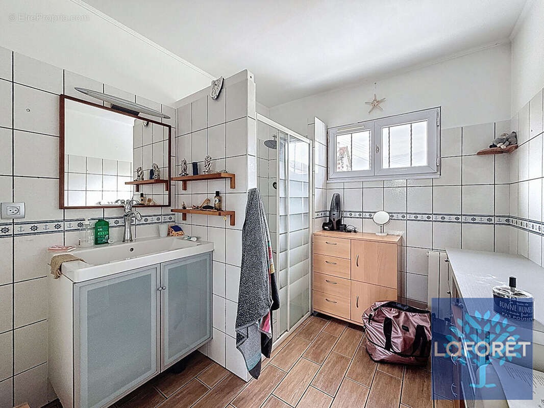 Maison à VIGNEUX-SUR-SEINE