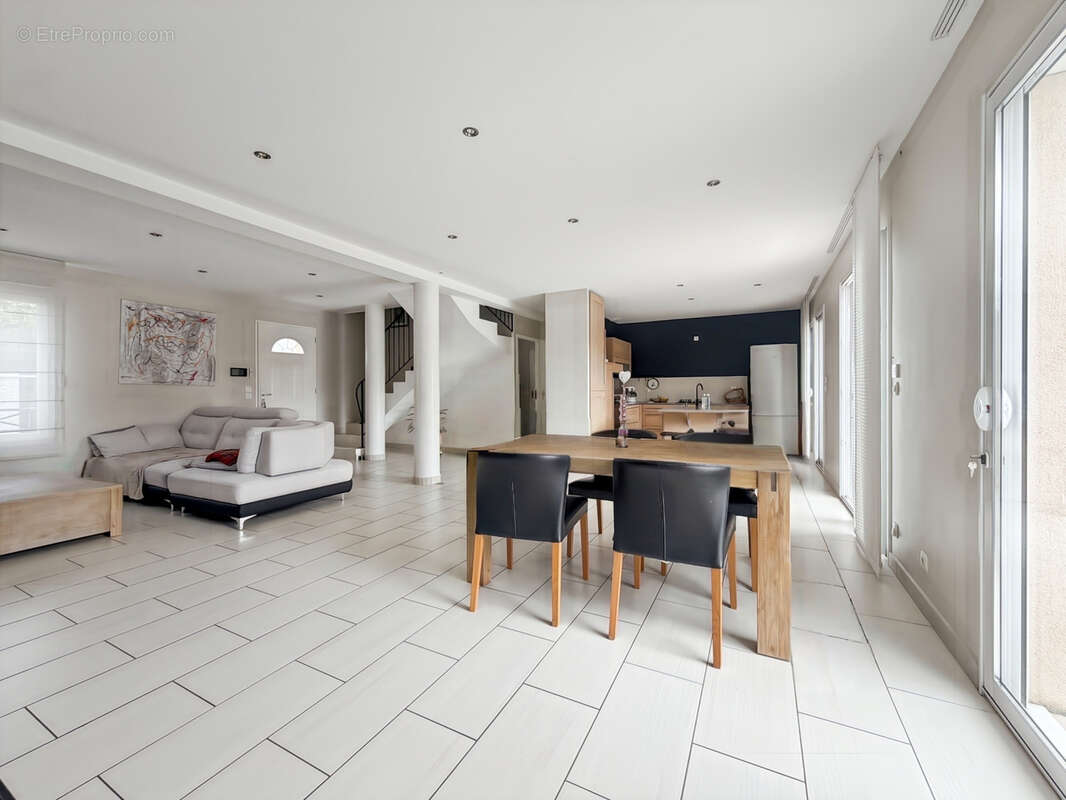 Maison à PARCIEUX