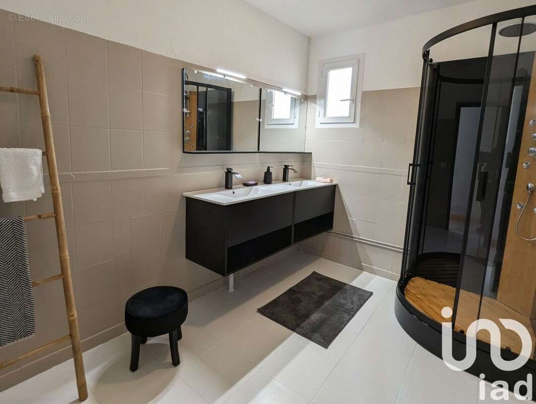 Photo 8 - Maison à SAINT-CHRISTOPHE-DE-DOUBLE