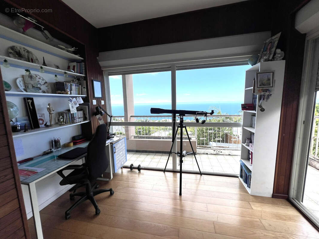 Maison à LES TROIS-BASSINS