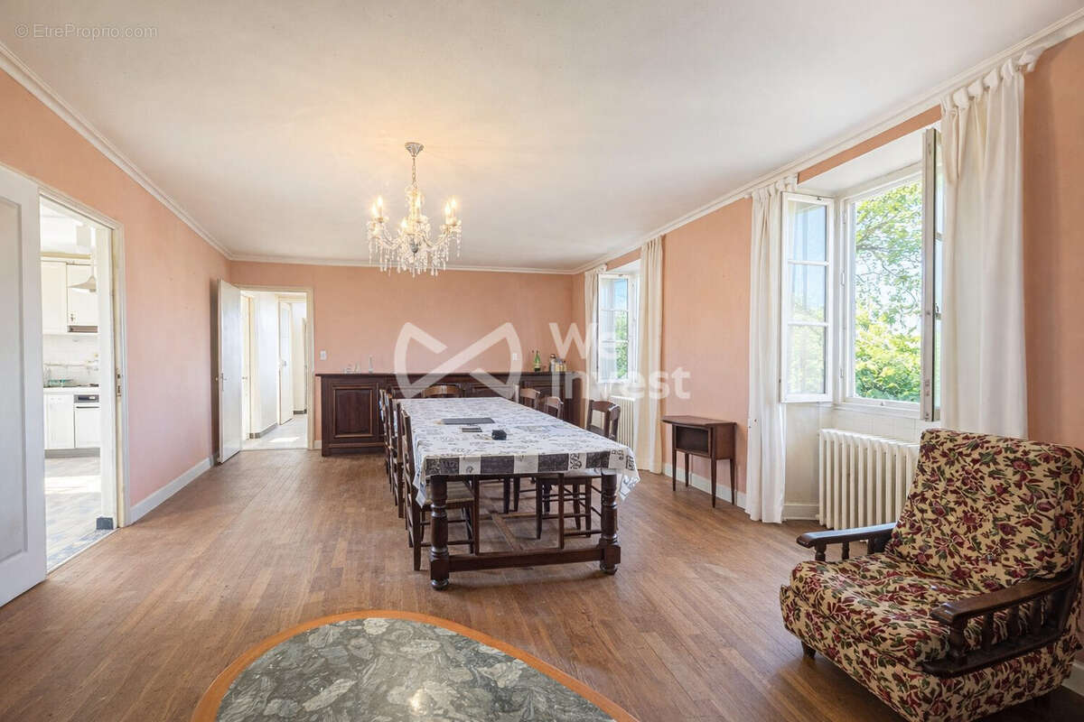 Maison à PUYLAROQUE