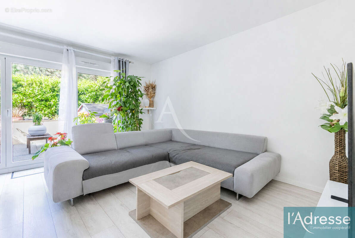 Appartement à LES ULIS