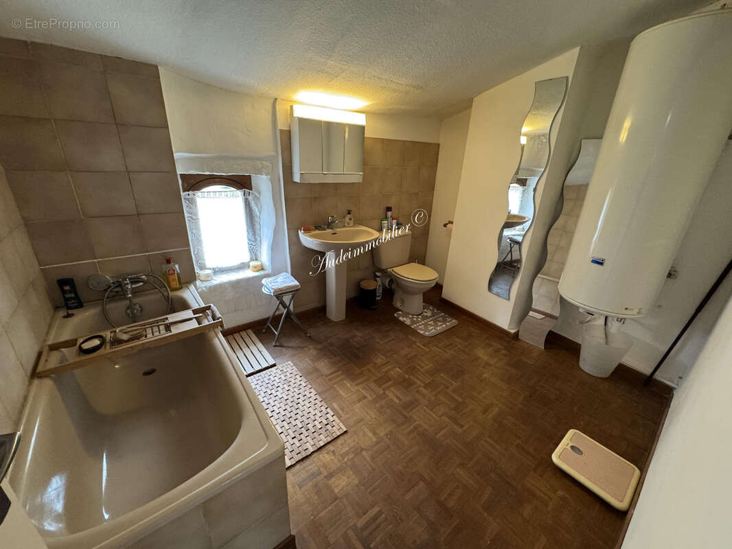 Maison à LUC-SUR-AUDE