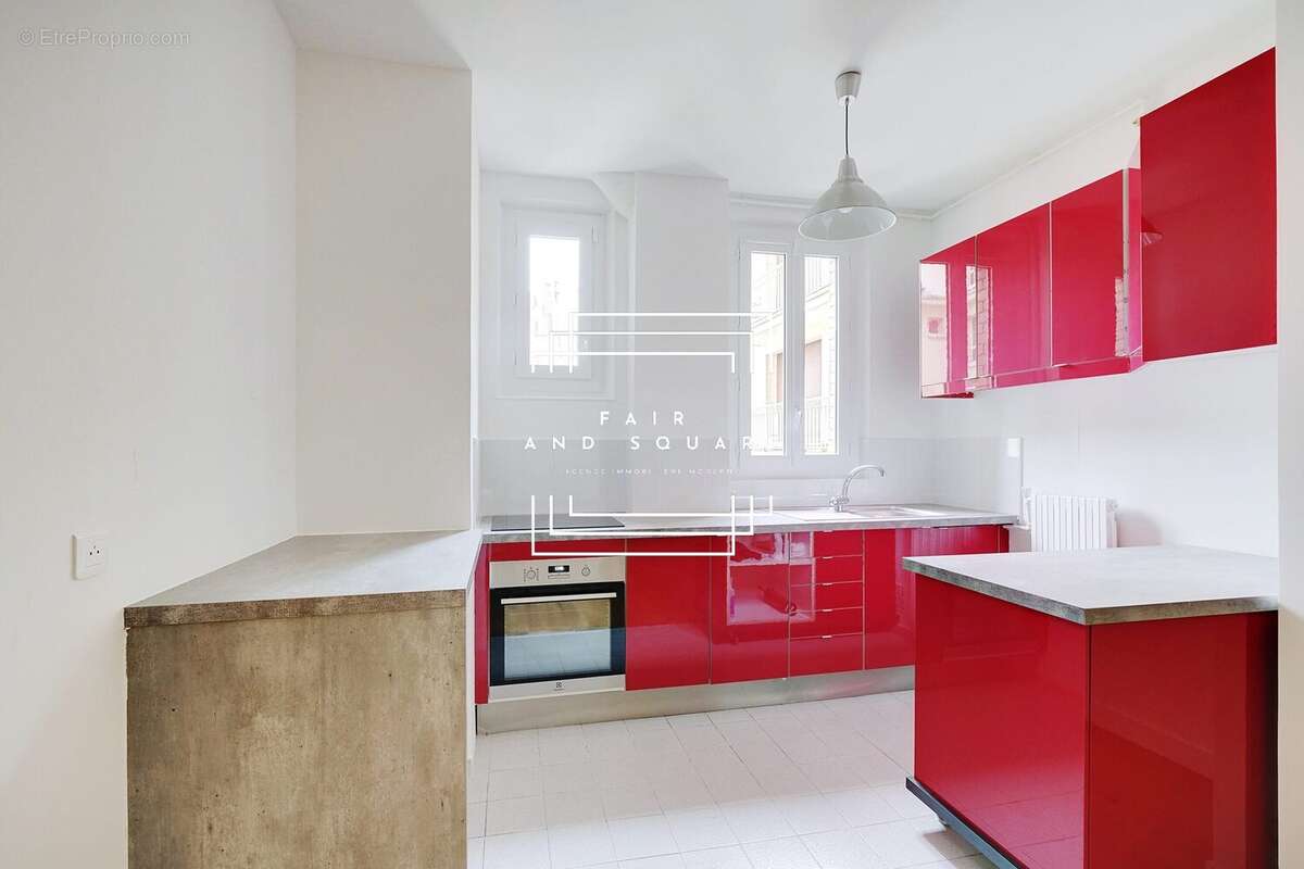 Appartement à NEUILLY-SUR-SEINE