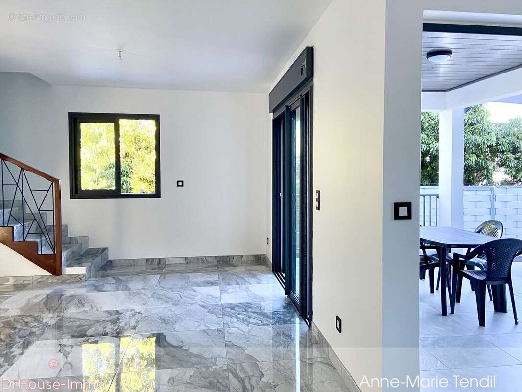 Maison à L&#039;ETANG-SALE