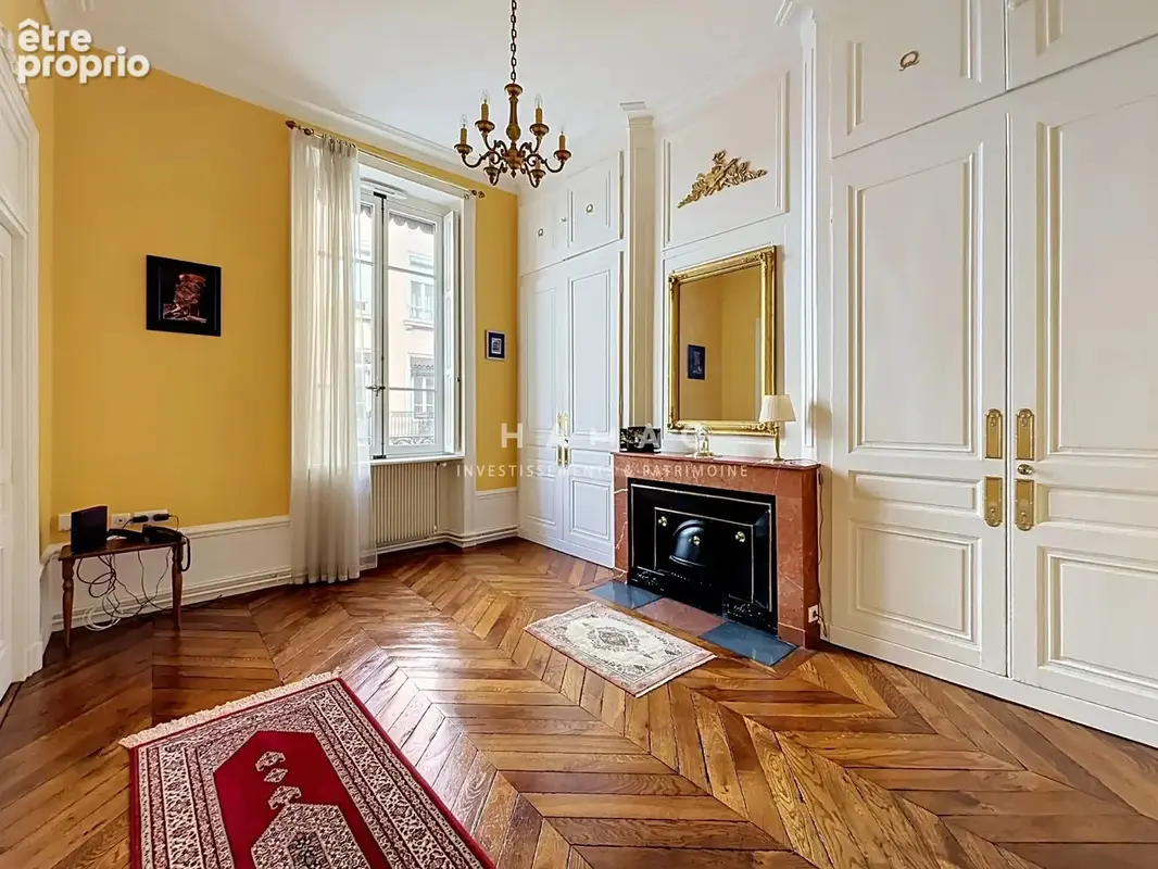 T3 de charme – 83m² avec ascenseur – secteur ainay / carnot - emplacement exceptionnel - photo 9