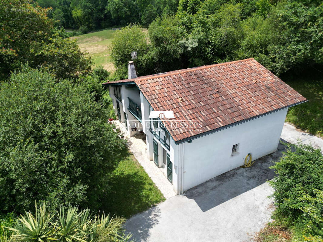 Maison à MOUGUERRE