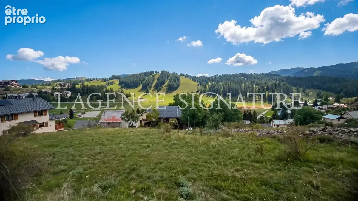 Photo Terrain à Beuil au prix de 265 000€