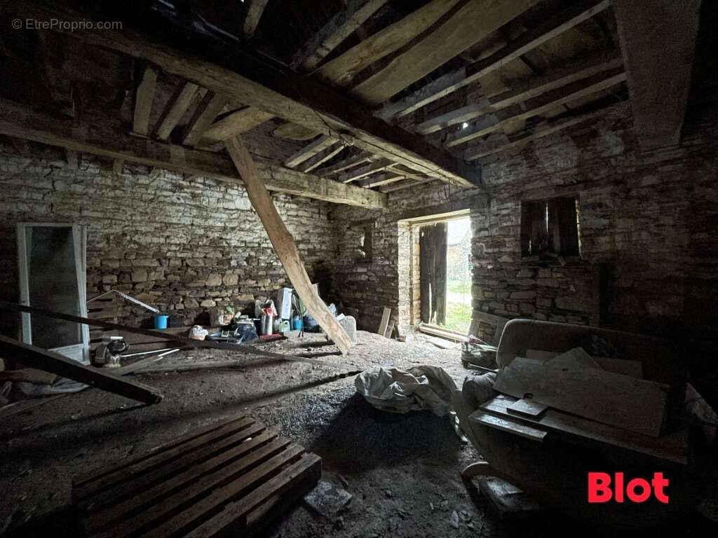 Maison à SAINT-SULPICE-DES-LANDES
