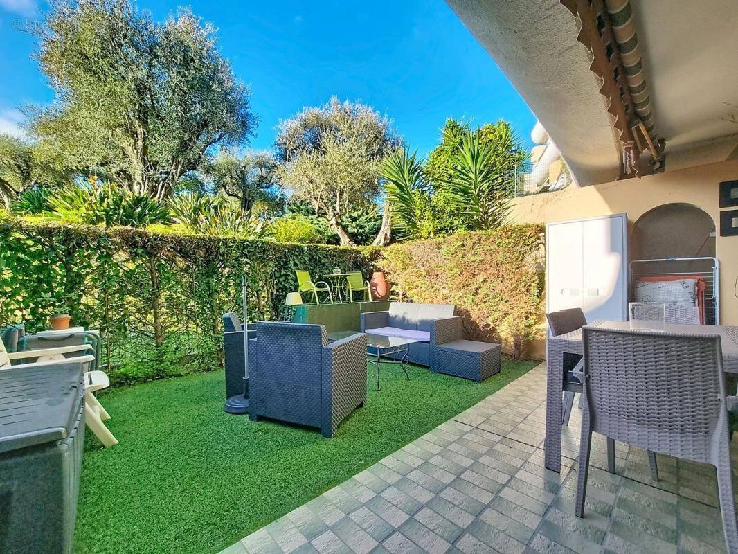 Appartement à LE CANNET