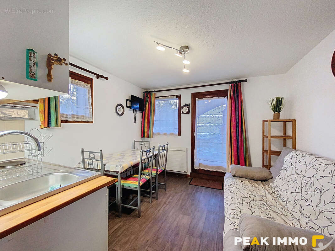 Appartement à MORILLON