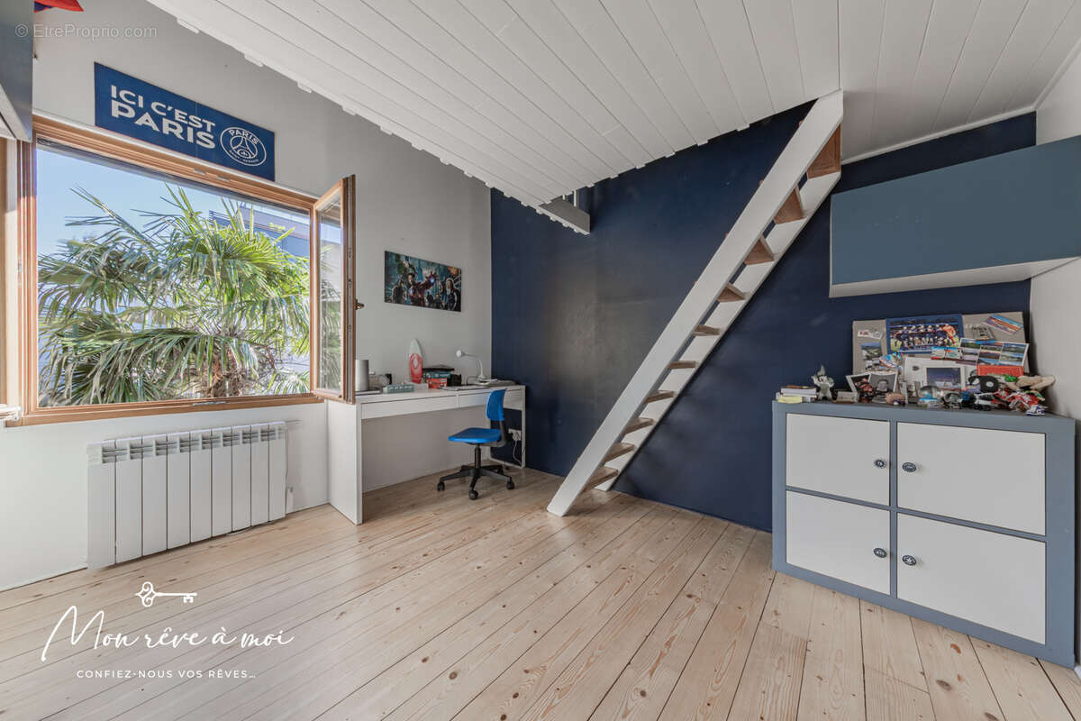 Maison à MONTREUIL
