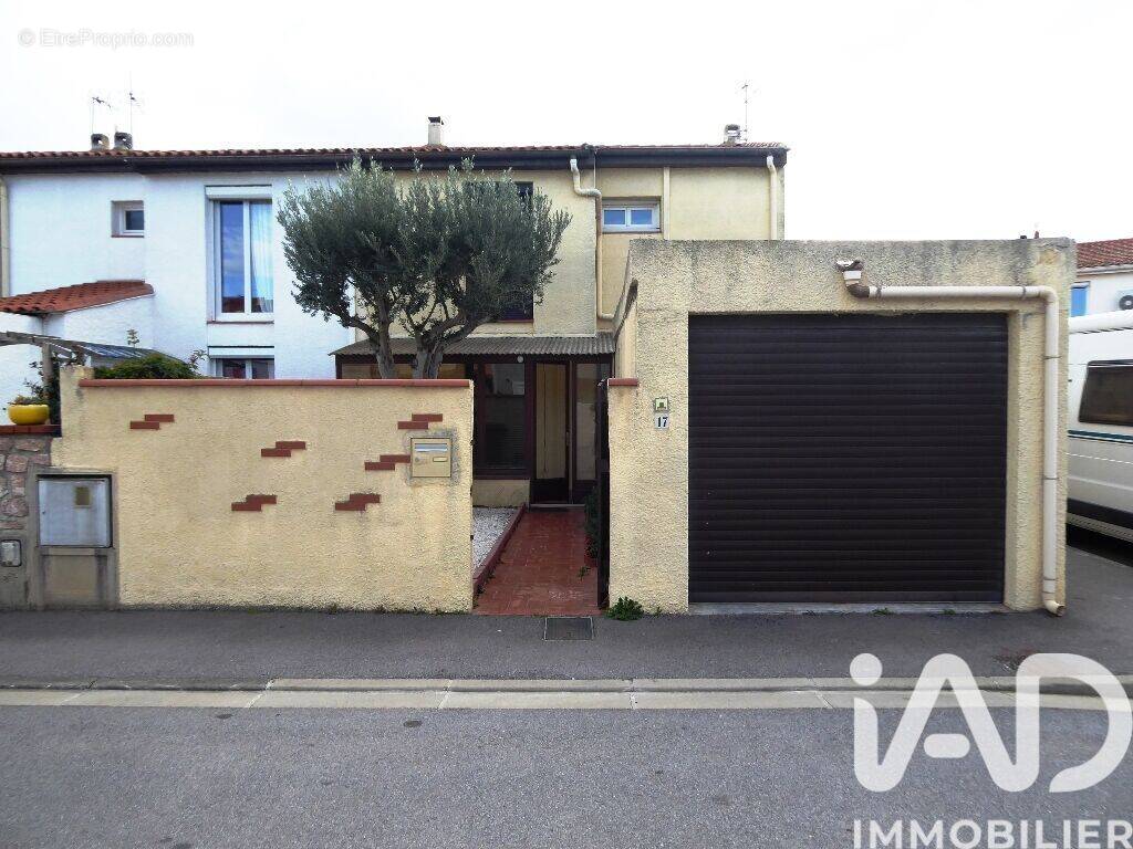 Photo 1 - Maison à SAINT-ESTEVE