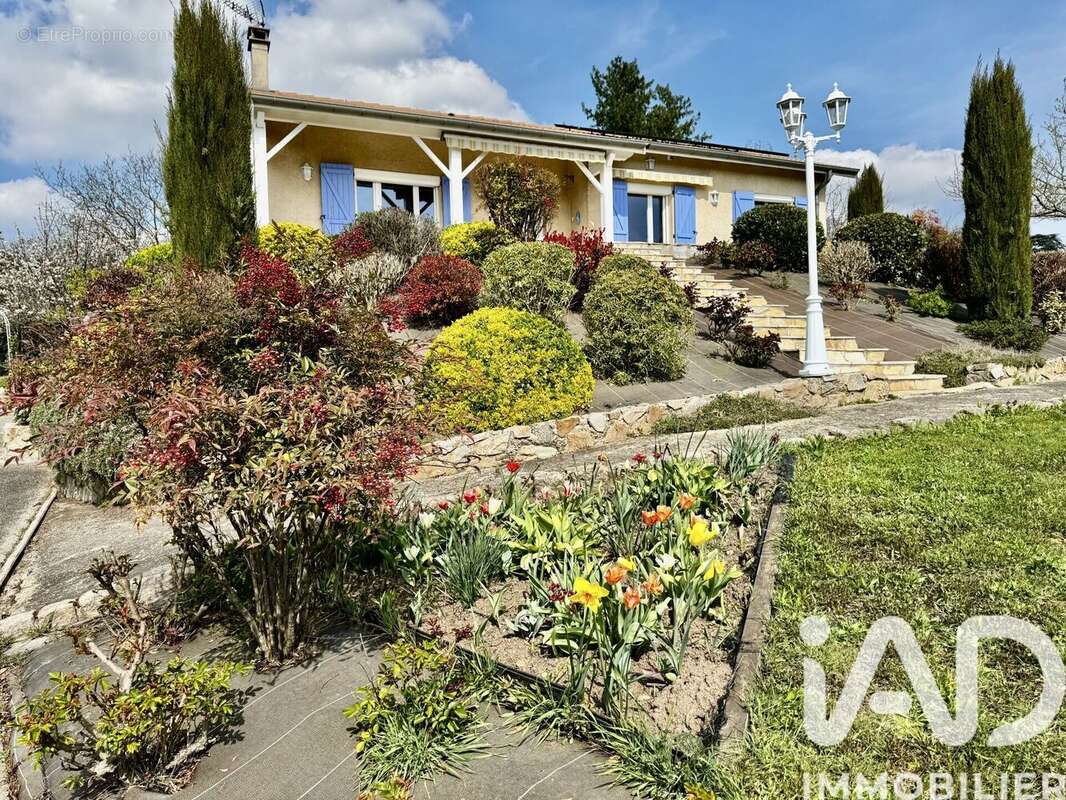 Photo 3 - Maison à SAINT-CHAMOND