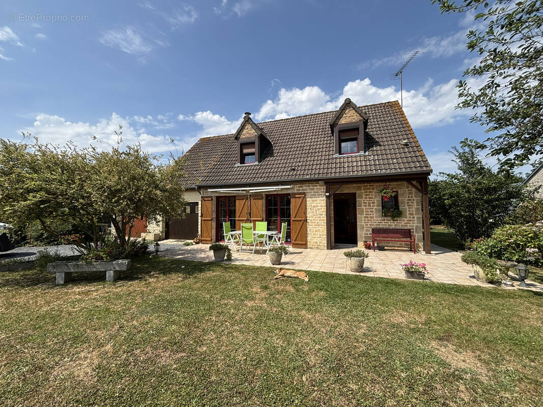 Maison à SAINT-PAUL-DU-VERNAY