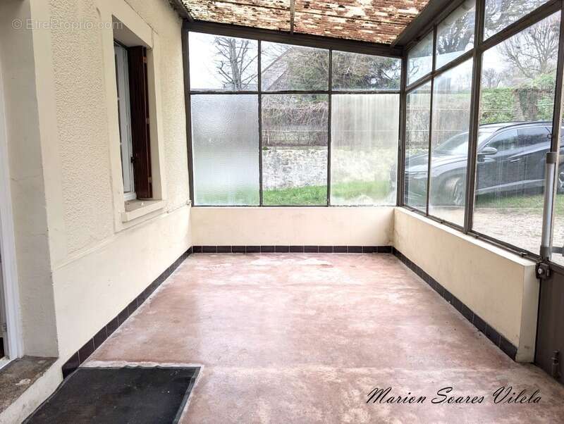 Ensemble immobilier de 2 maisons accolées sur plus de 900 m² à Provins même - photo 6