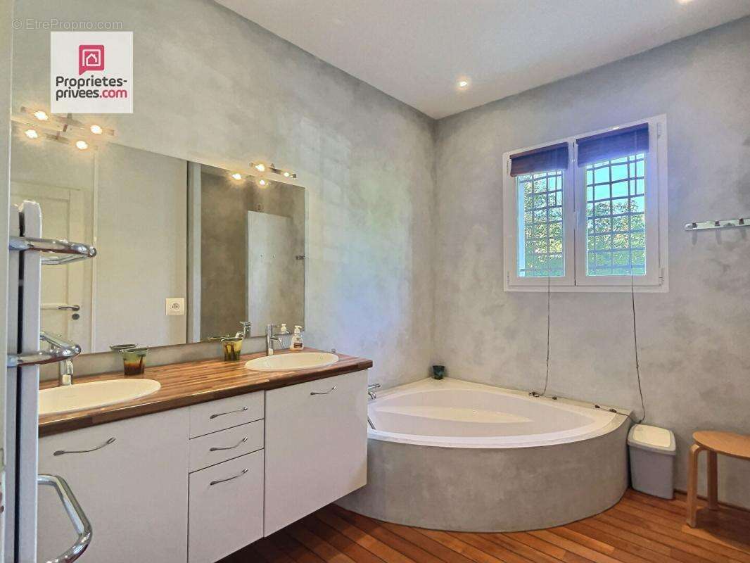 Maison à DRAGUIGNAN