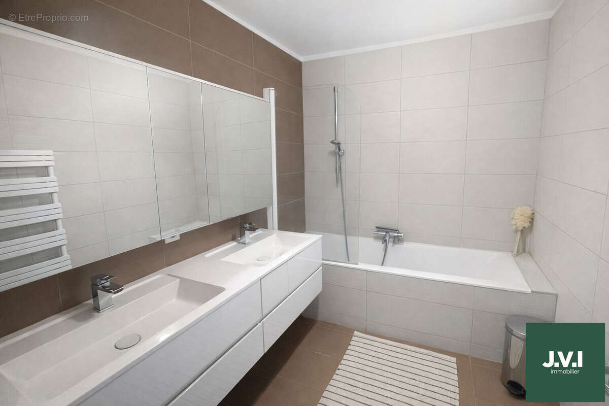 Maison à MONTMORENCY