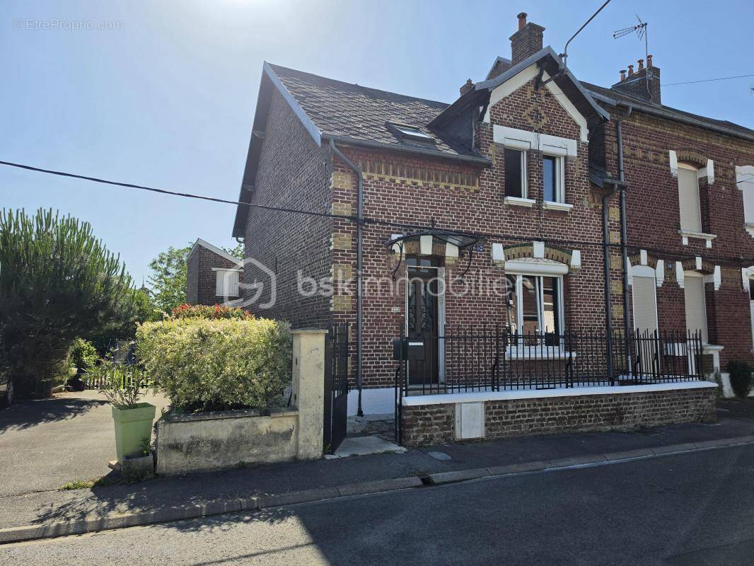 Maison à TERGNIER