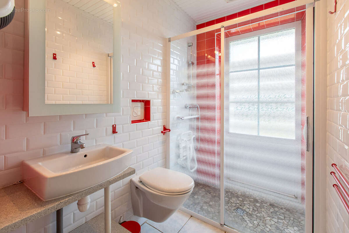 Maison à EUGENIE-LES-BAINS