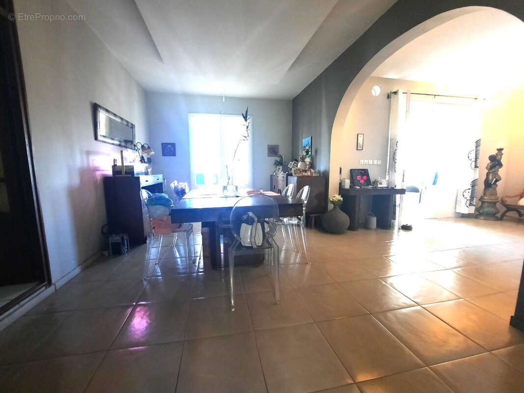 Maison à SAINT-DENIS