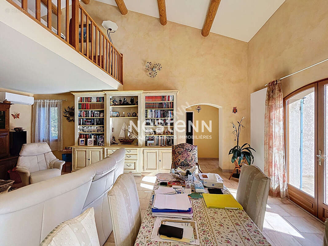 Calme absolu aux portes de la campagne - Villa indépendante de 166m2 habitables, 6 pièces, 4 chambres, vaste jardin, garage, pis - photo 4