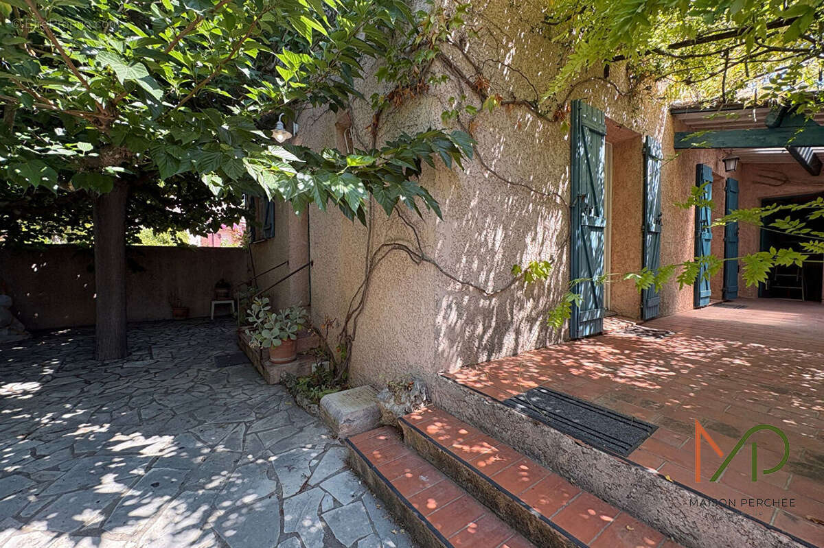 Maison Lorgues 6 pièces 106 m2 - photo 4