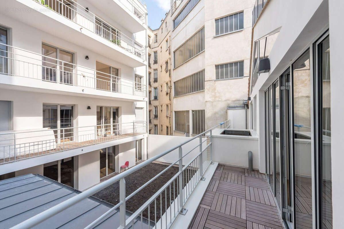 Appartement à PARIS-18E