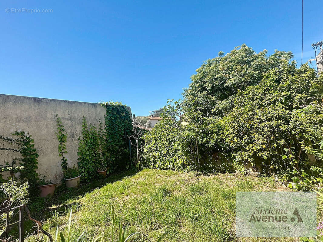 Maison à SIX-FOURS-LES-PLAGES