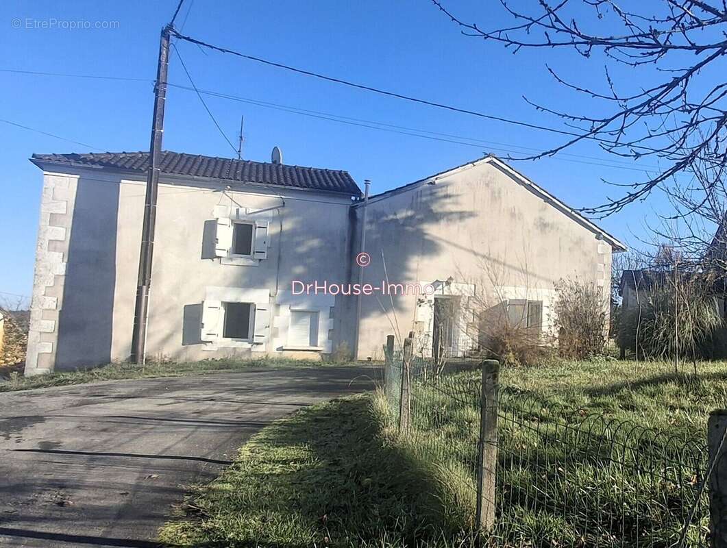Maison à QUINSAC
