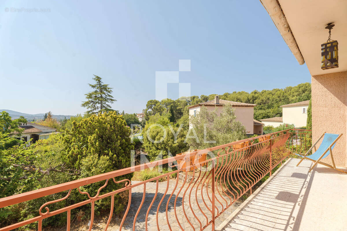 Maison dans l'un des secteurs les plus prisés de La Garde - photo 12