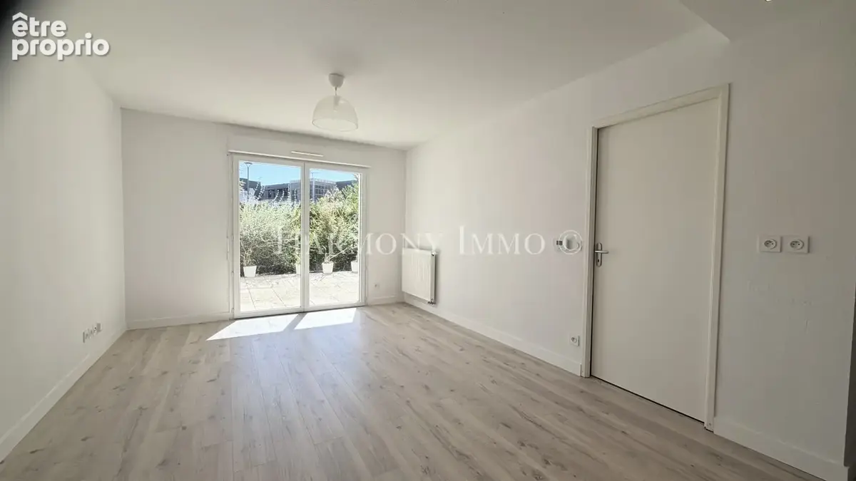 Exclusivité, T2 Avec grande terrasse couverte, parking en sous-sol - photo 4