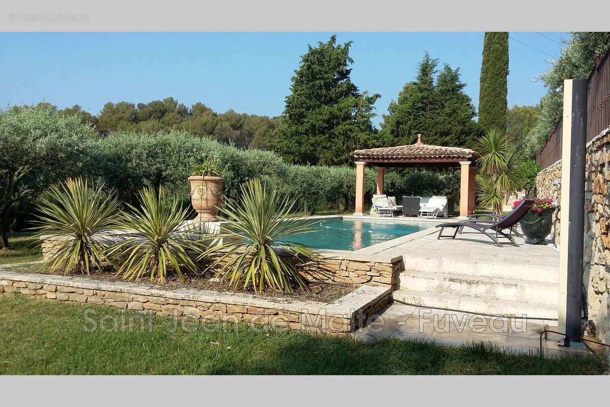 Maison 225 m² à Fuveau  - photo 8