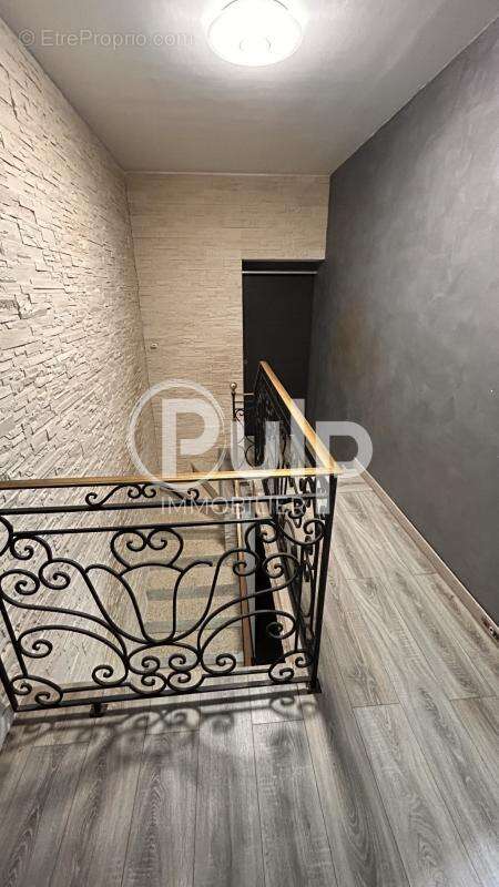 Maison à SIN-LE-NOBLE