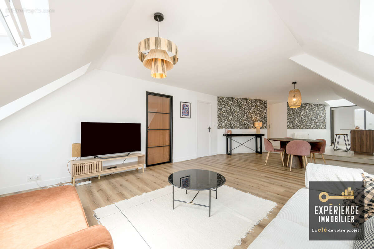 Appartement T3 rénové proche du bourg - photo 7