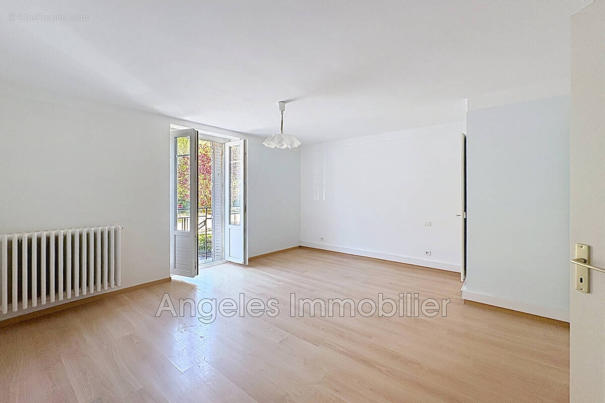 Appartement à PLOMBIERES-LES-BAINS