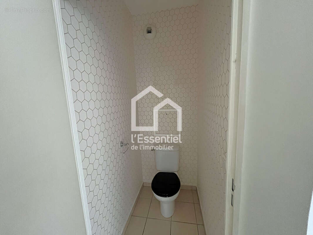 Appartement Verneuil-sur-seine 3 pièce(s) 64 m2 Rez de Jardin 204m² - photo 12