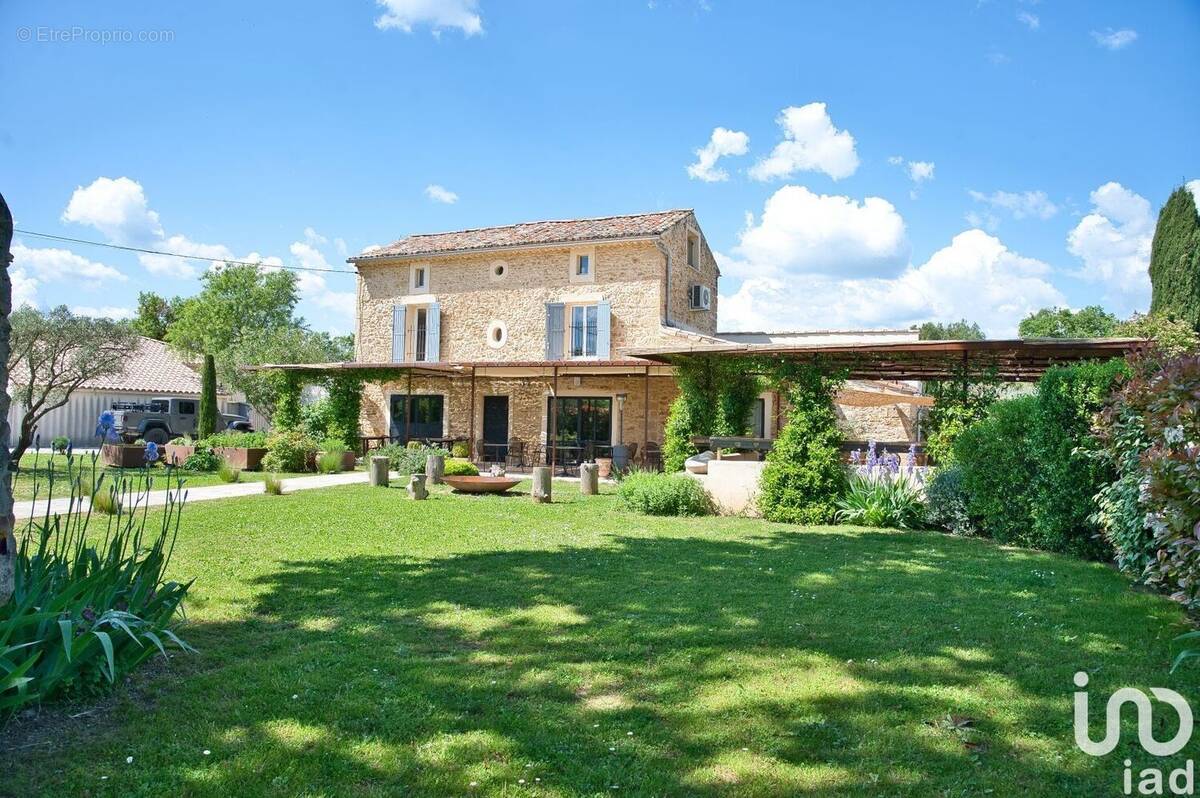 Photo 1 - Commerce à SERVIERS-ET-LABAUME